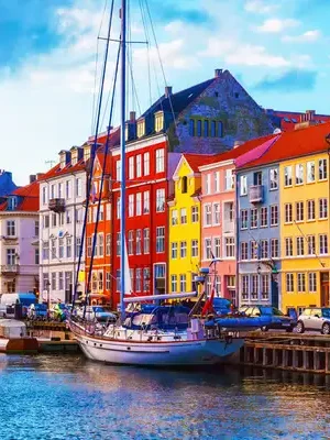 Nyhavn pier Denmark e1743413078559